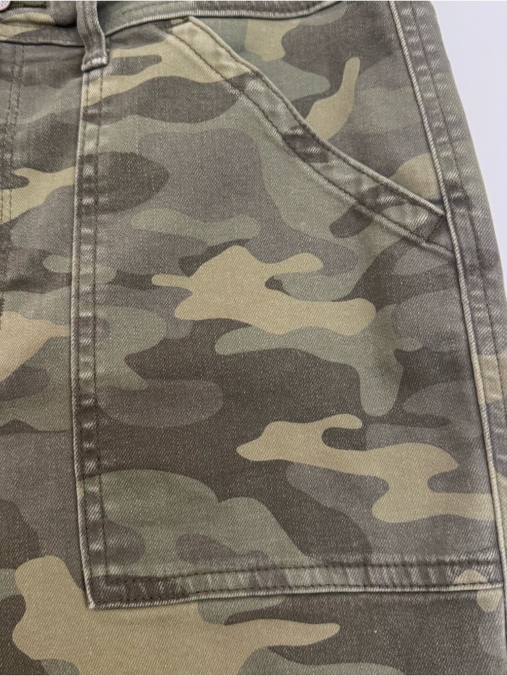 GAP High Rise Universal Legging Jeans – Size 12 - Camo - Picture 3 of 10